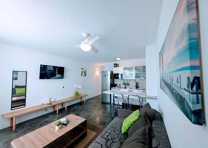 Cettina Tenerife Sur * أرونا